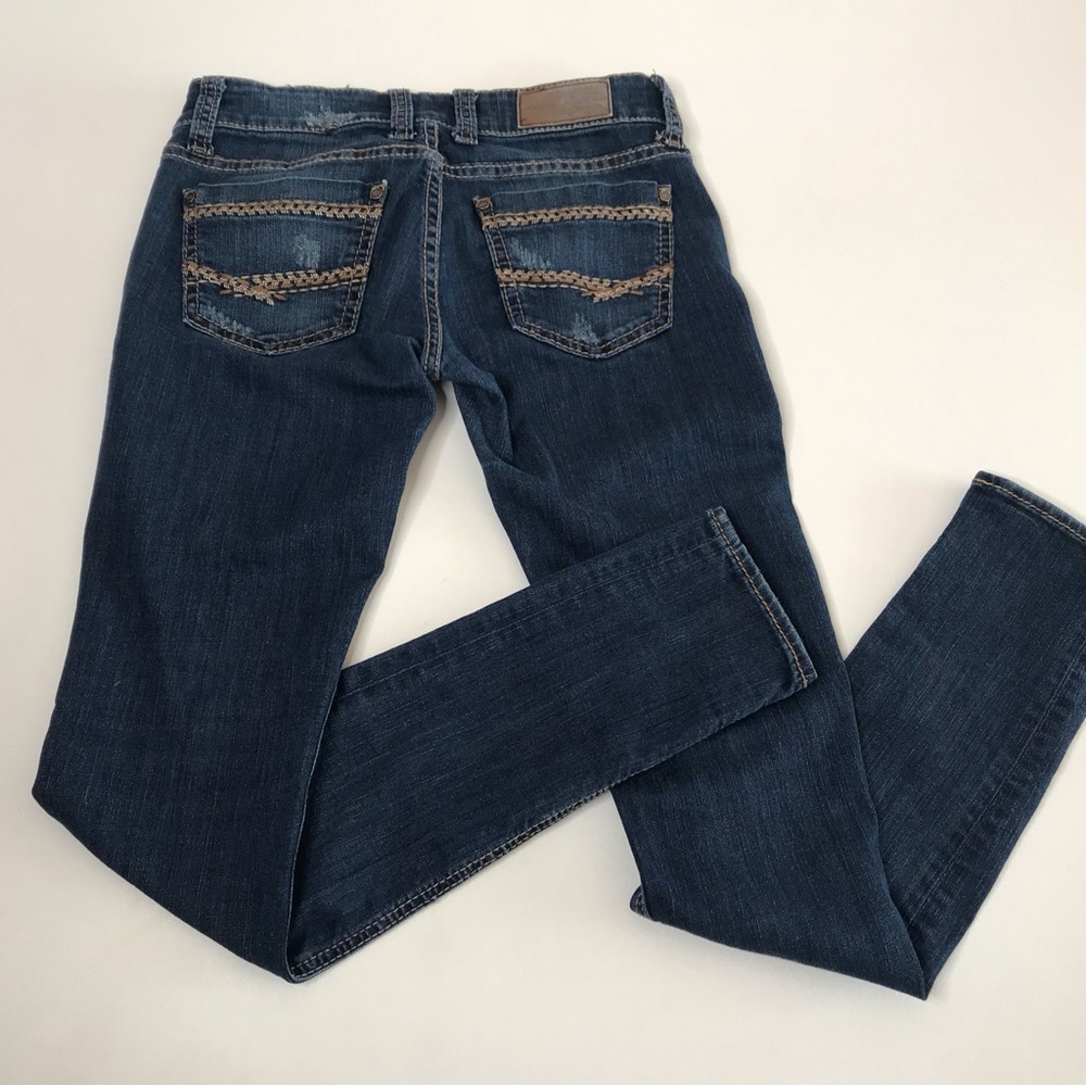 BKE Buckle Stella Denim Jeans 25R Skinny Straight Leg Low Rise